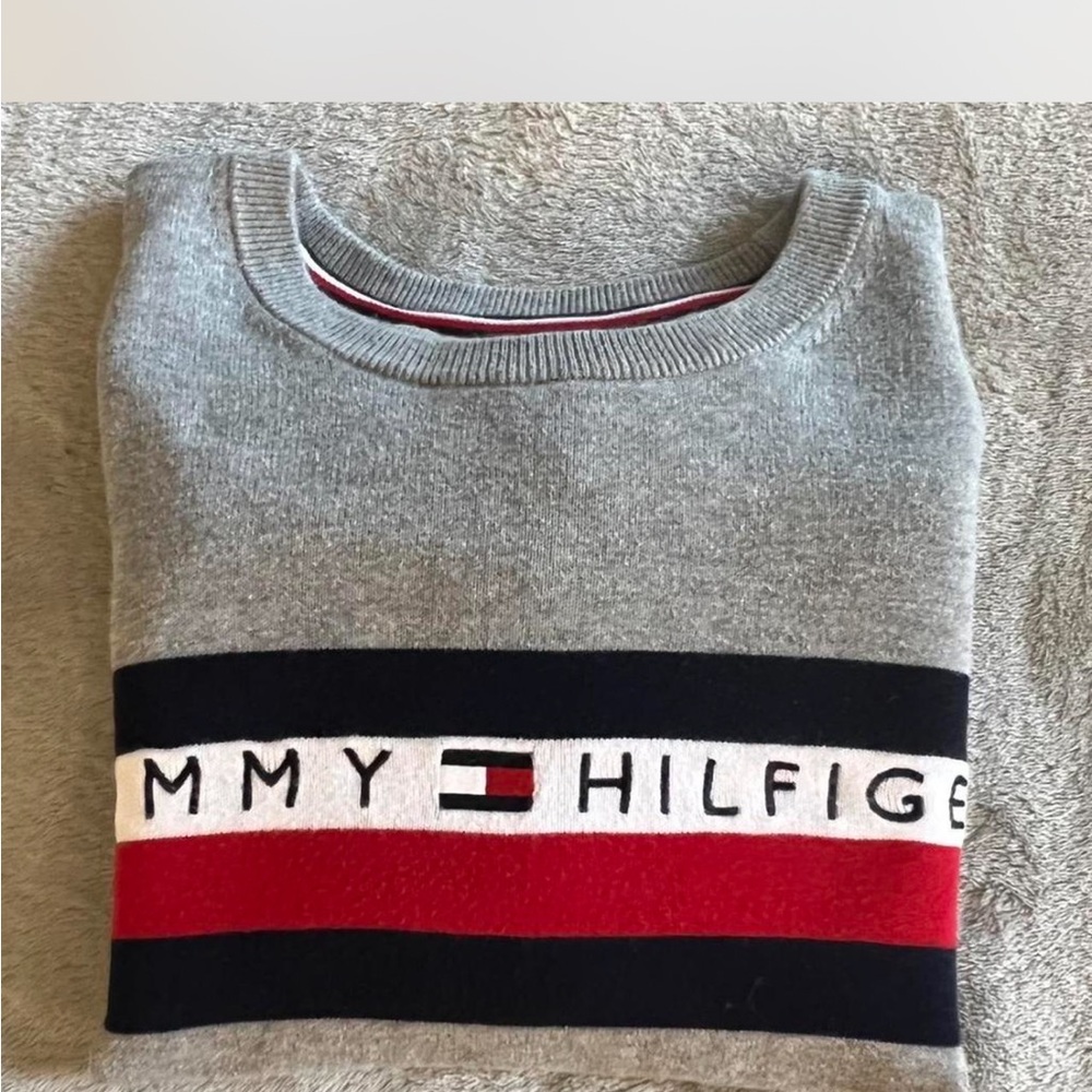 Tommy Hilfiger Gray Crewneck with Red and Black Accents